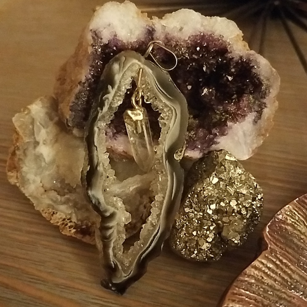 Crystal pendant